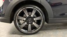 MINI Hatchback 1.5 Cooper Exclusive 5dr Auto Petrol Hatchback